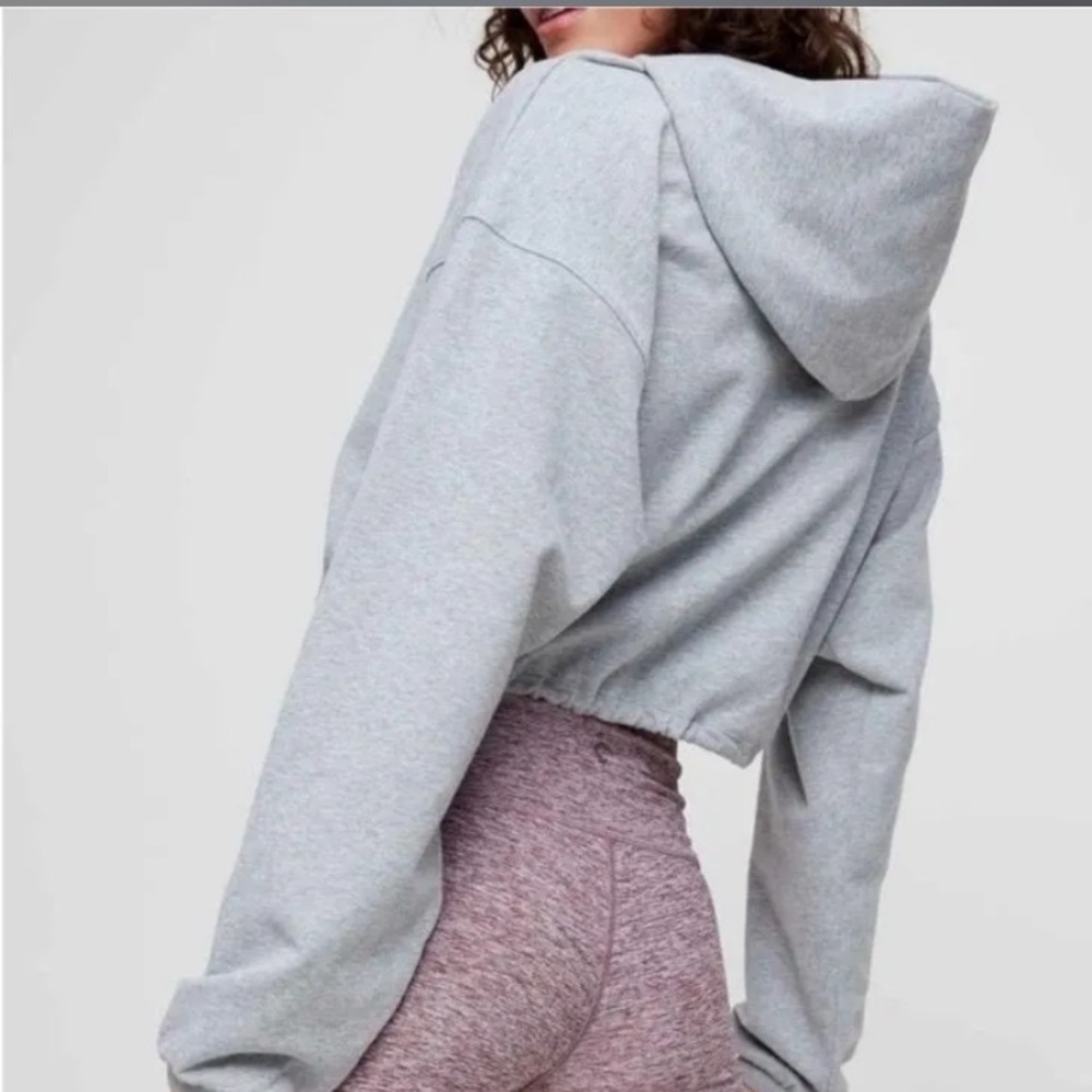 Aritzia The Group BABATON Weekender Hoodie Light Grey